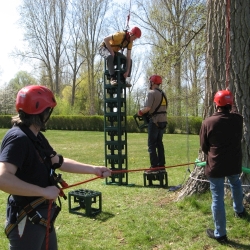 Teambuilding Teamevent, Firmenevent, Incentive, Rahmenprogramm, Kistenklettern